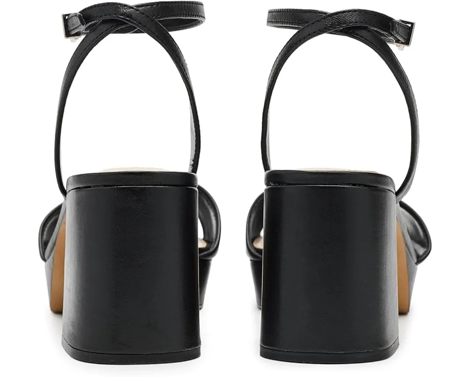 Сандалии Pendreya Platform Sandals на платформе и с квадратным каблуком от Vince Camuto