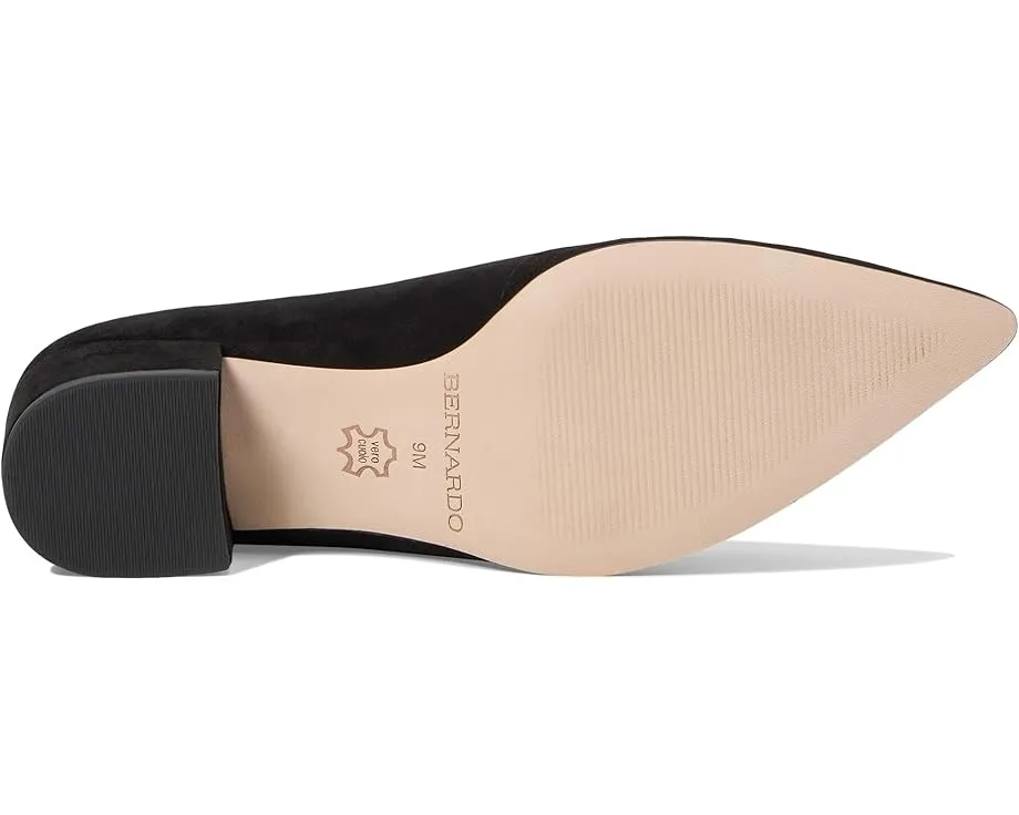 Сандалии Bernardo Millie с заостренным носком на низком каблуке