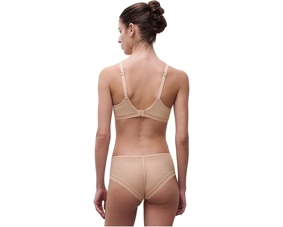 Бюстгальтер Chantelle Romance для футболок с кружевными деталями и легкой поддержкой