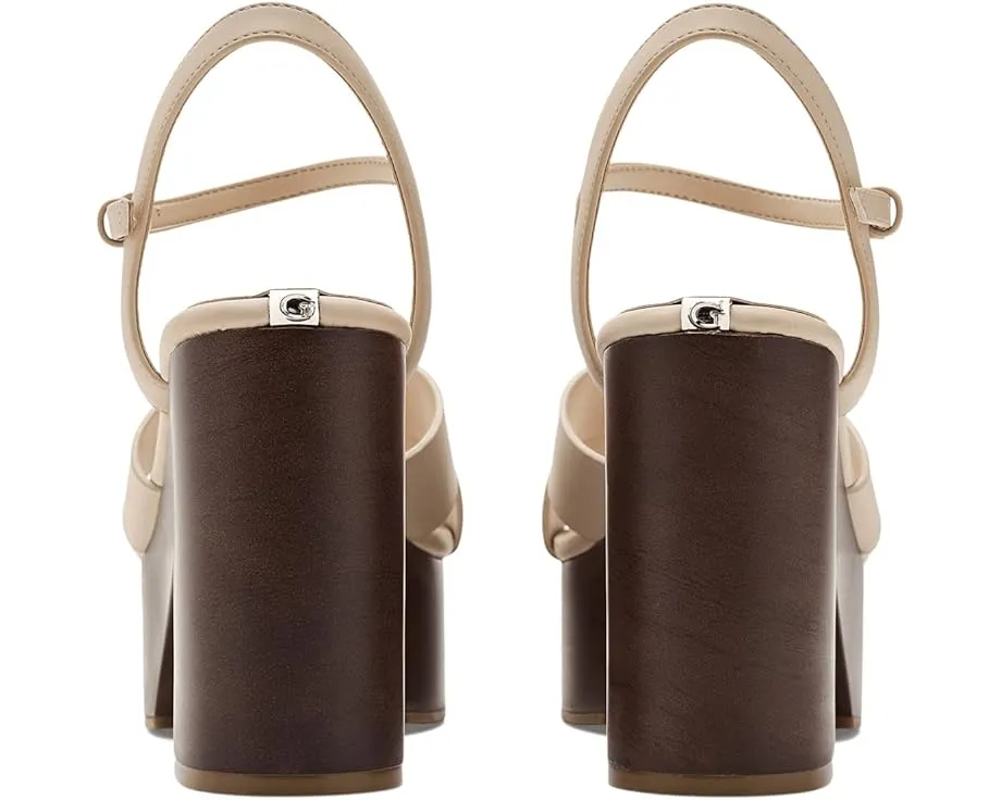 Босоножки GUESS Qeelin с каблуком и платформой
