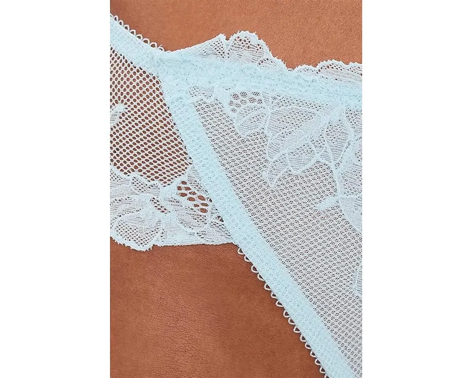 Трусики Wacoal Vivid Attraction Hi-Cut с кружевом и хлопковой ластовицей