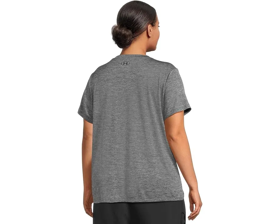 Under Armour Plus Size Tech Short Sleeve V-Neck Twist футболка с V-образным вырезом