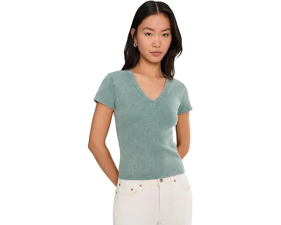 Топ Lilla P с V-вырезом и рукавами-крылышками из состаренного на солнце рубчика