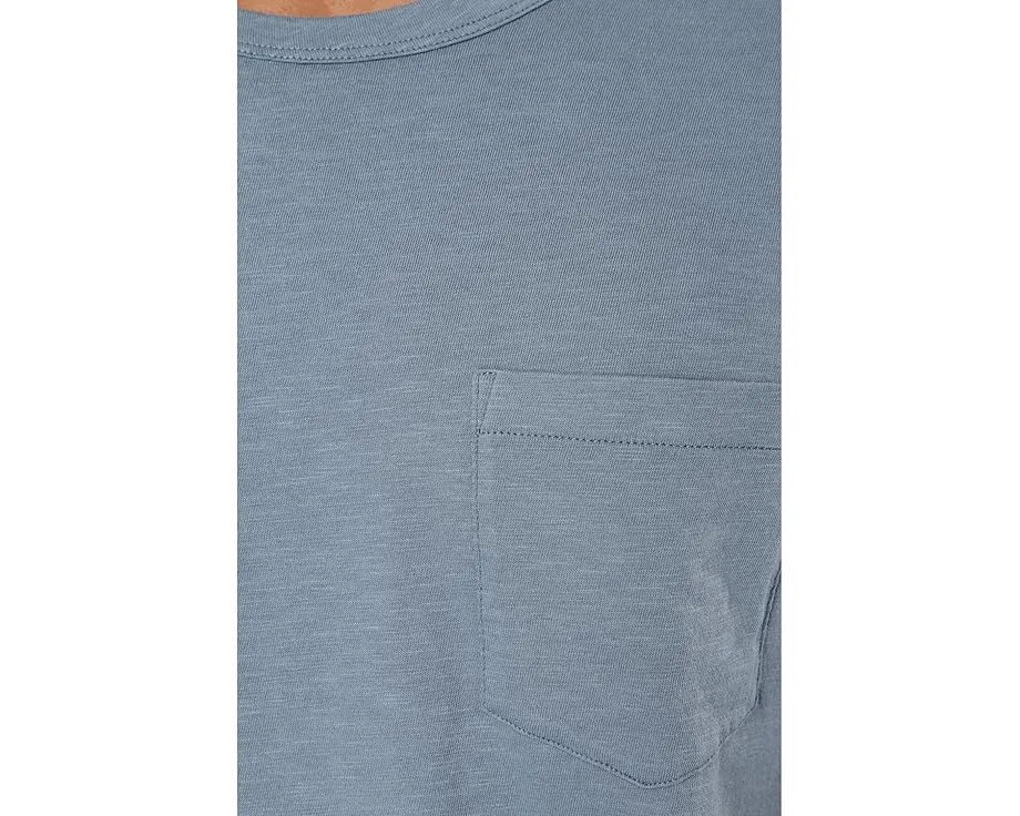 Футболка Faherty Sunwashed с нагрудным карманом и эффектом выгоревшей ткани
