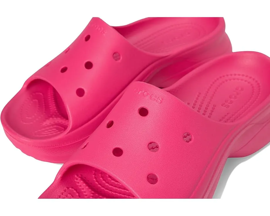 Сандалии Crocs Slide с платформой и смелым дизайном