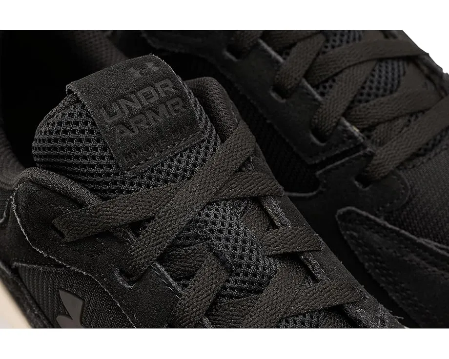 Кроссовки Under Armour Edge Suede с замшевым верхом и шнуровкой