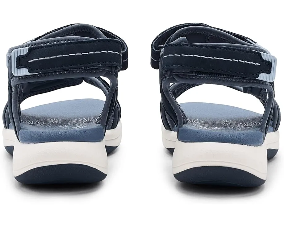Сандалии Clarks Cloudsteppers Mira Free с мягкой стелькой Cushion Soft и ремешком на липучке