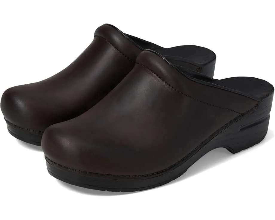 Клог Dansko Sonja из промасленной кожи для длительного ношения