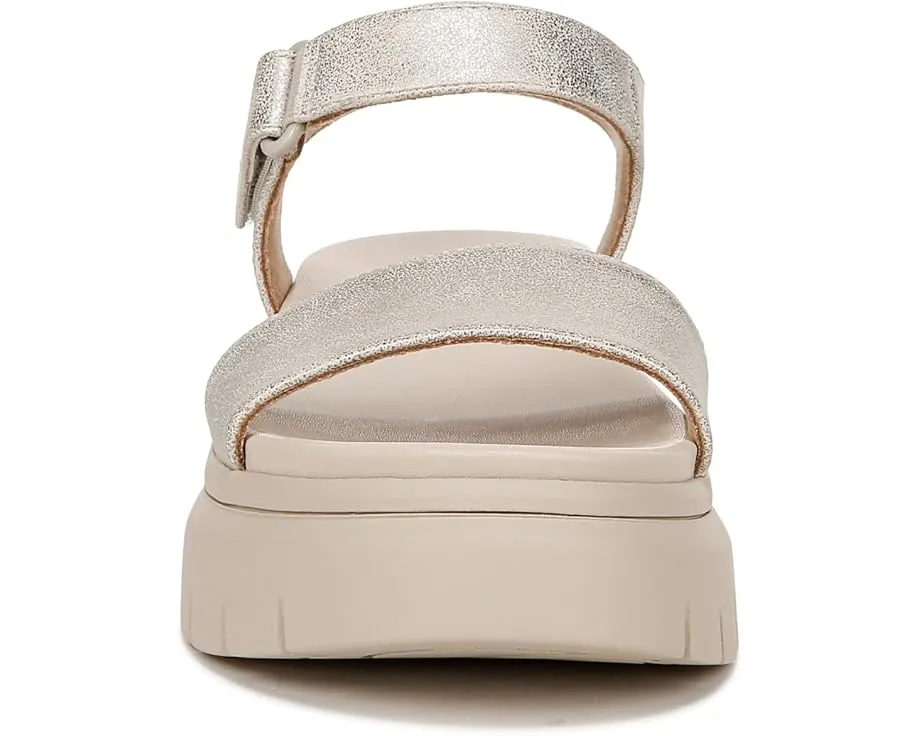 Сандалии Poppi на платформе с ремешком на щиколотке и технологией SoulContour