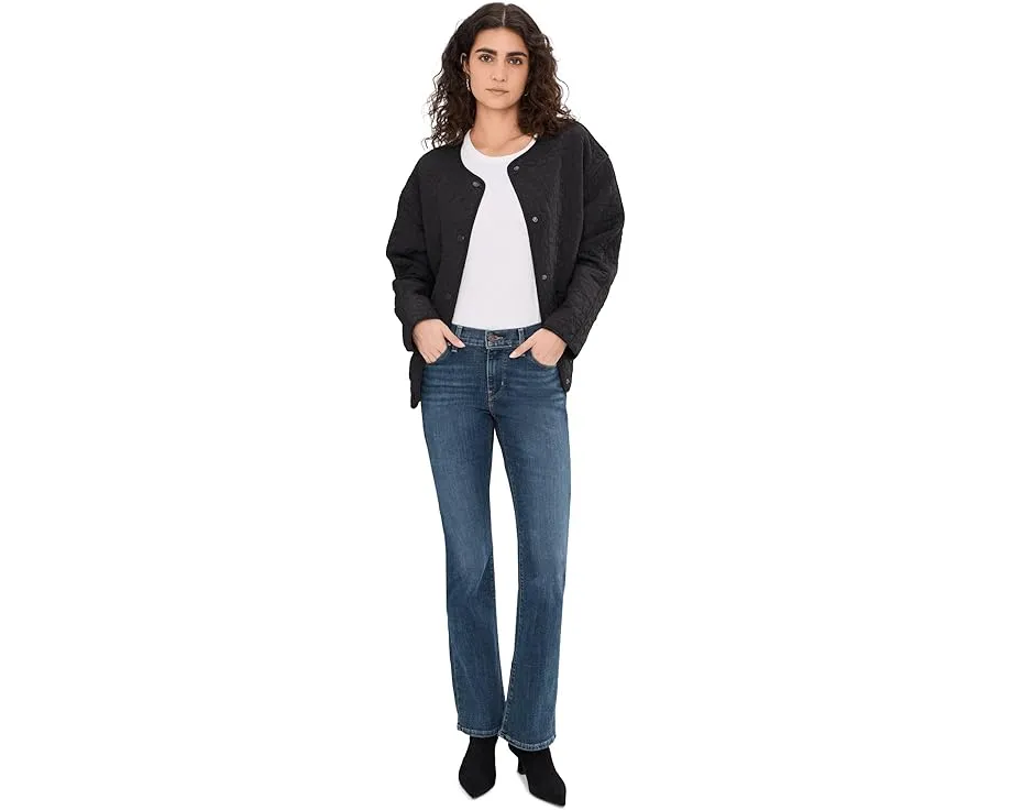 Женские джинсы Levi's Womens Classic Bootcut с технологией WaterLess и кожаным патчем
