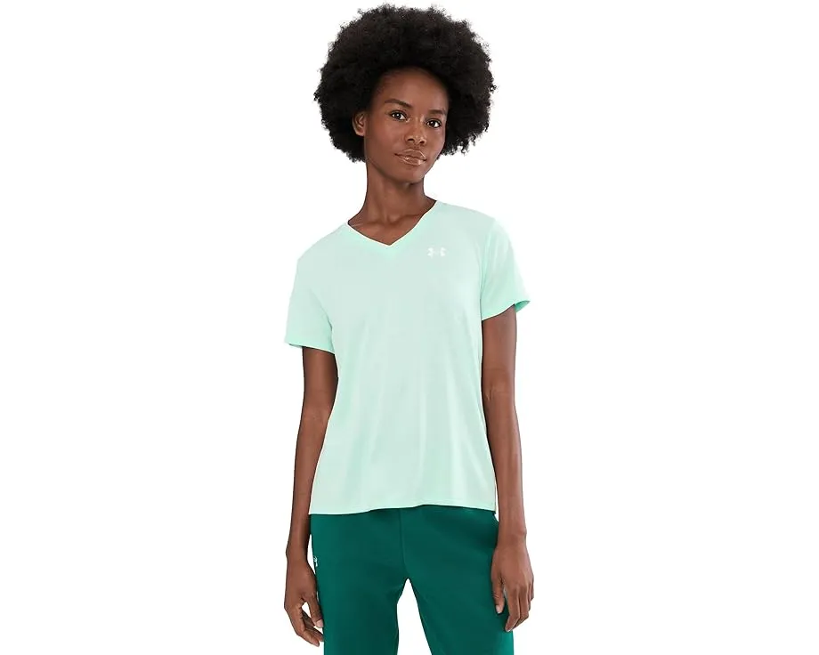 Under Armour футболка Tech Short Sleeve V-Neck Twist с V-образным вырезом и короткими рукавами