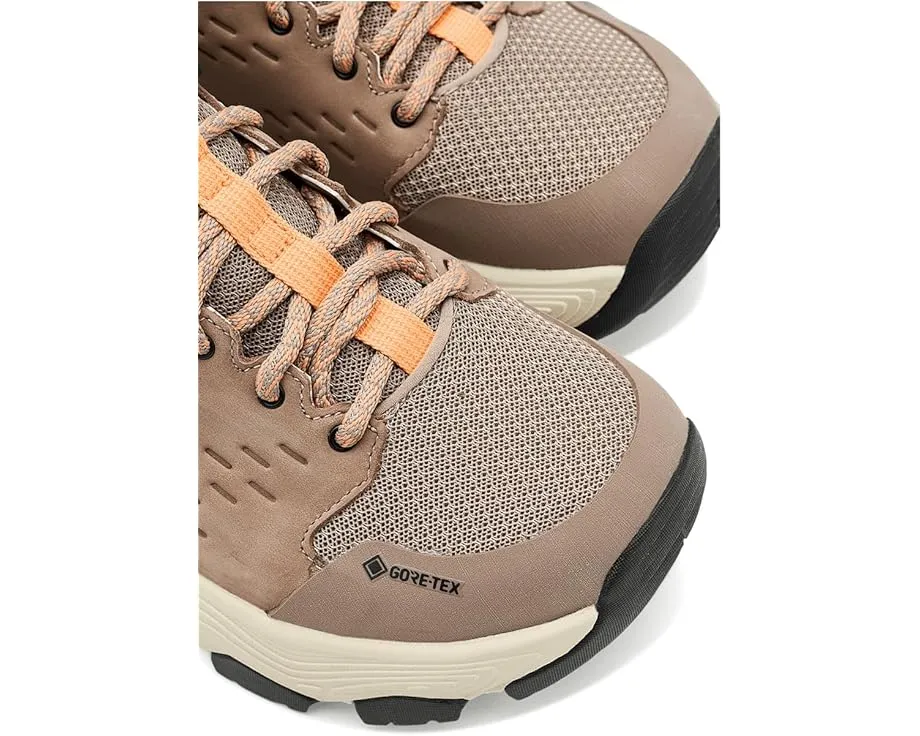 Трекинговые кроссовки Teva Grandview Max GTX с системой фиксации пятки