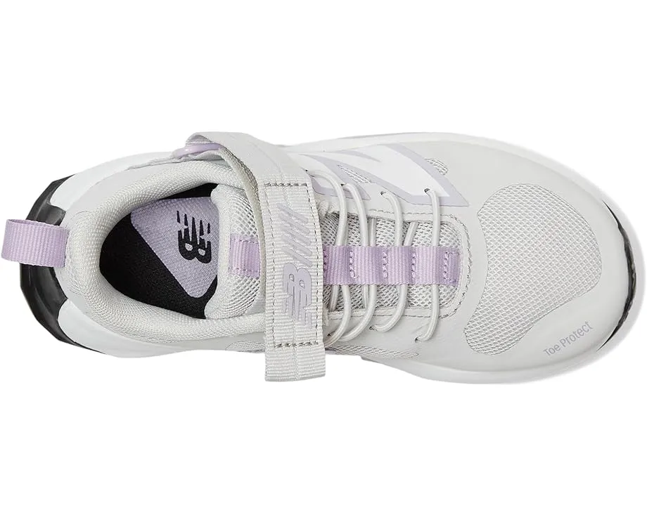 New Balance Kids Fuelcell Play кроссовки на резинке с верхней лямкой и защитой носка