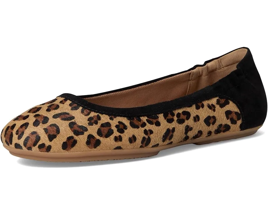 Балетки Dansko Madisen с леопардовым принтом и технологией Natural Arch