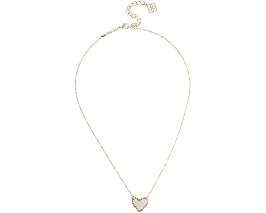 Короткое колье Kendra Scott Ari Heart с подвеской в виде сердца