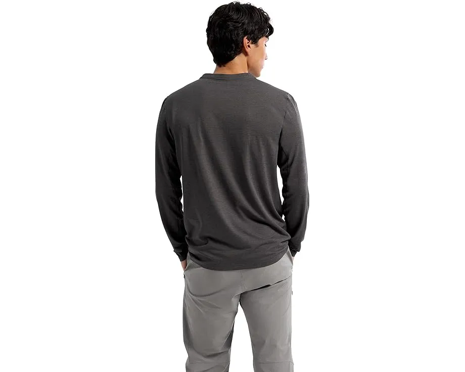 Arc'teryx Футболка Cormac Logo Long Sleeve с принтом на рукавах