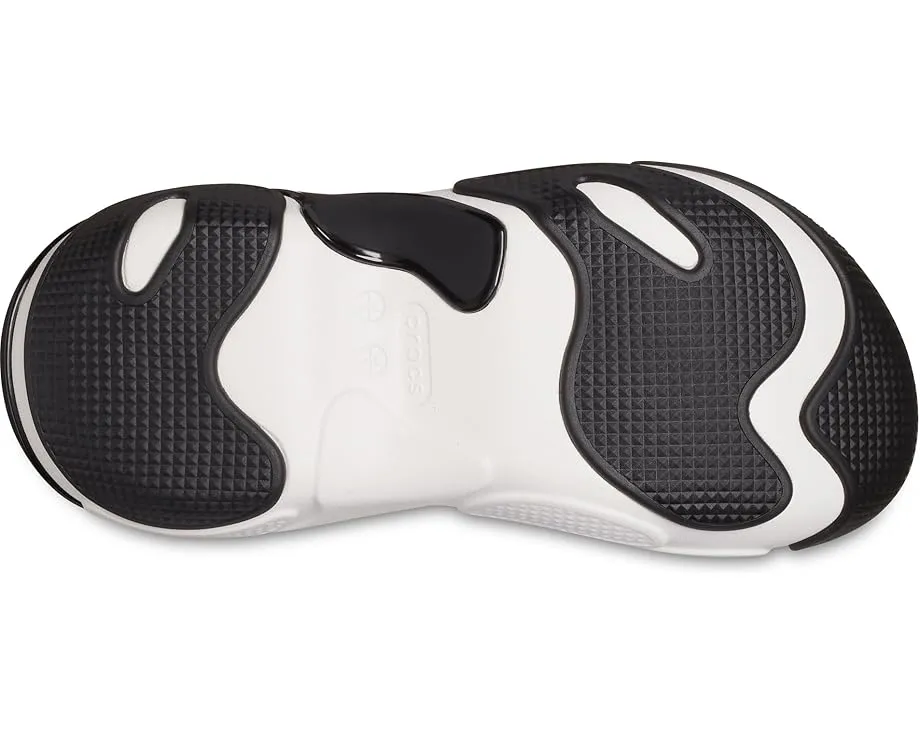 Crocs Bubble Crush Clogs с пузырьковым дизайном подошвы и вентиляционными отверстиями