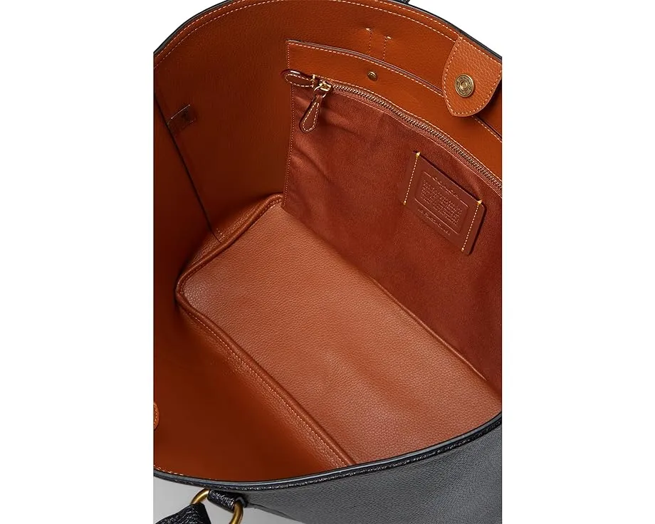 Сумка-тоут COACH Legacy из премиальной кожи на кнопке