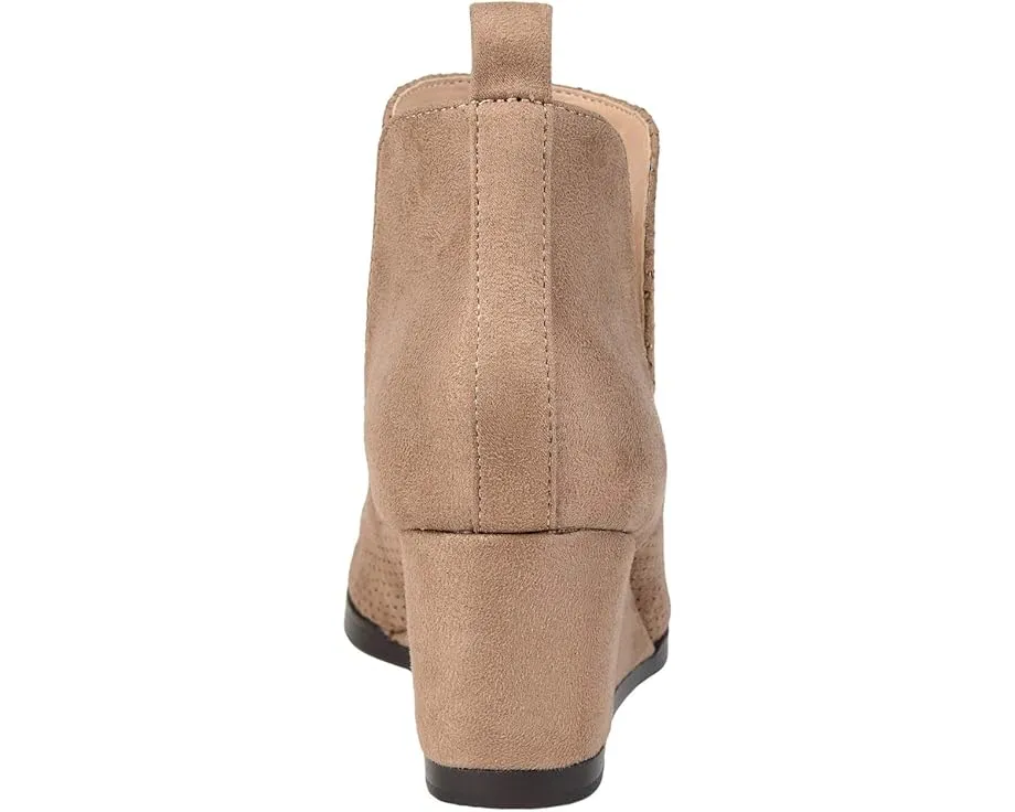 Ботильоны Mylee на танкетке с перфорацией и петлей Journee Collection