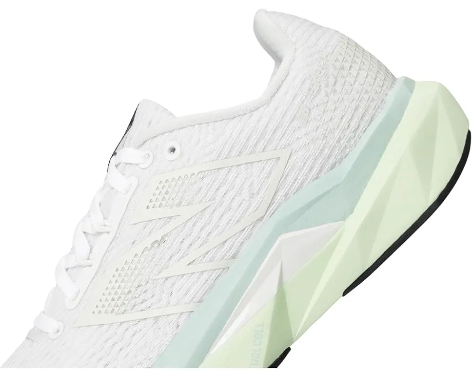 Беговые кроссовки New Balance FuelCell Propel v5 с пеной FuelCell