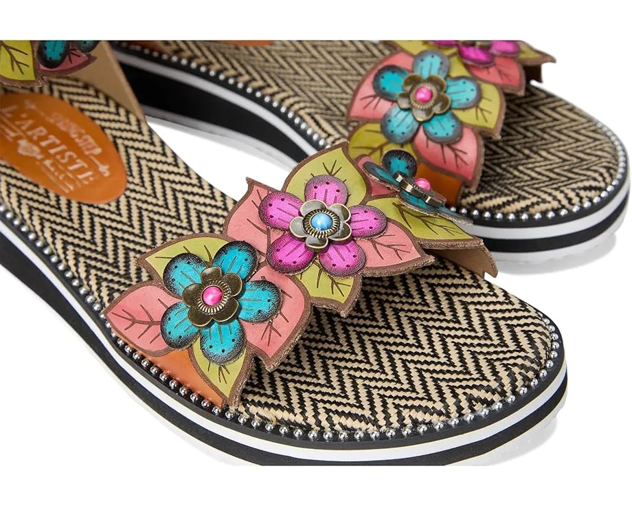 Сандалии L'Artiste by Spring Step Cruzer с аппликациями и клиновидным каблуком