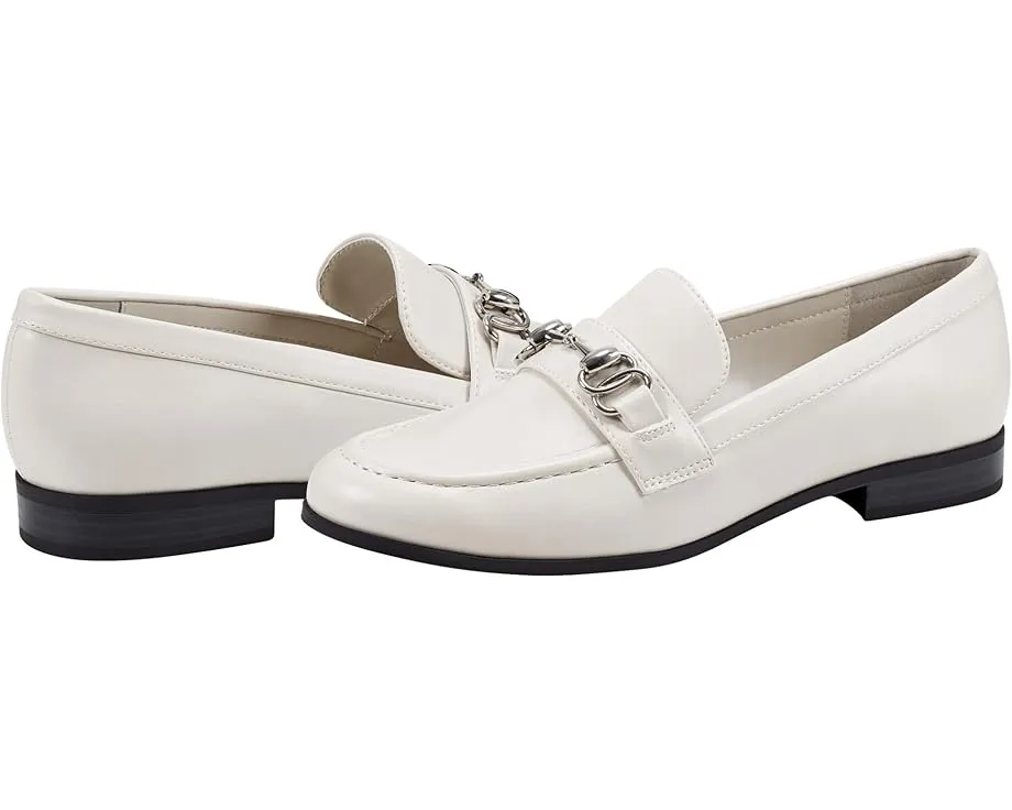 Лоферы Bandolino Laly с цепочкой на союзке и квадратным каблуком