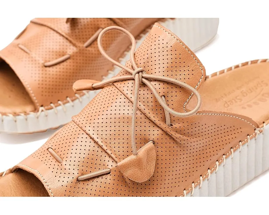 Сандалии Spring Step Nevelle на клине с эластичными шнурками