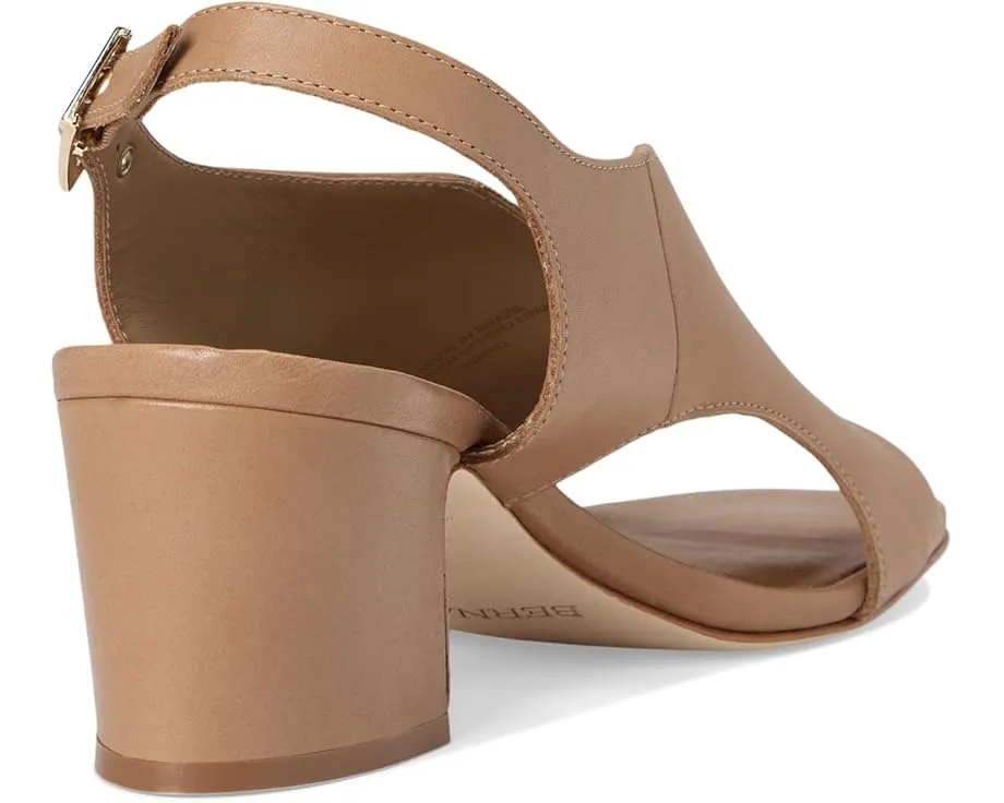 Босоножки Bernardo Bedford на каблуке с открытым квадратным носком и ремешком