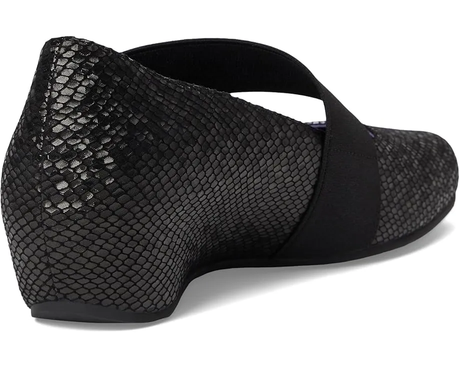 Туфли Vaneli Mary с квадратным носком и небольшим каблуком