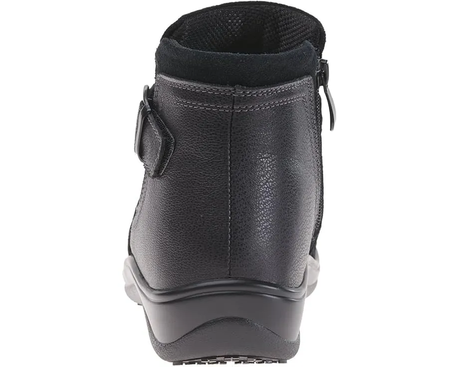 Кожаные лоферы COACH Jocelyn с блочным каблуком и фирменной фурнитурой