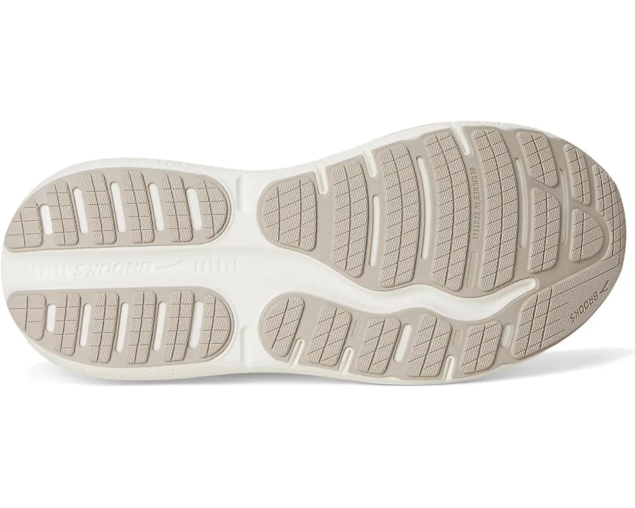 Кроссовки Brooks Ghost Max SE (Suede) с верхом из замши и сетки и текстильной подкладкой