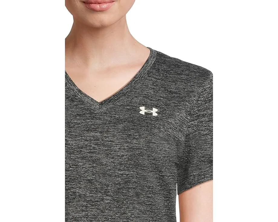 Under Armour футболка Tech Short Sleeve V-Neck Twist с V-образным вырезом и короткими рукавами