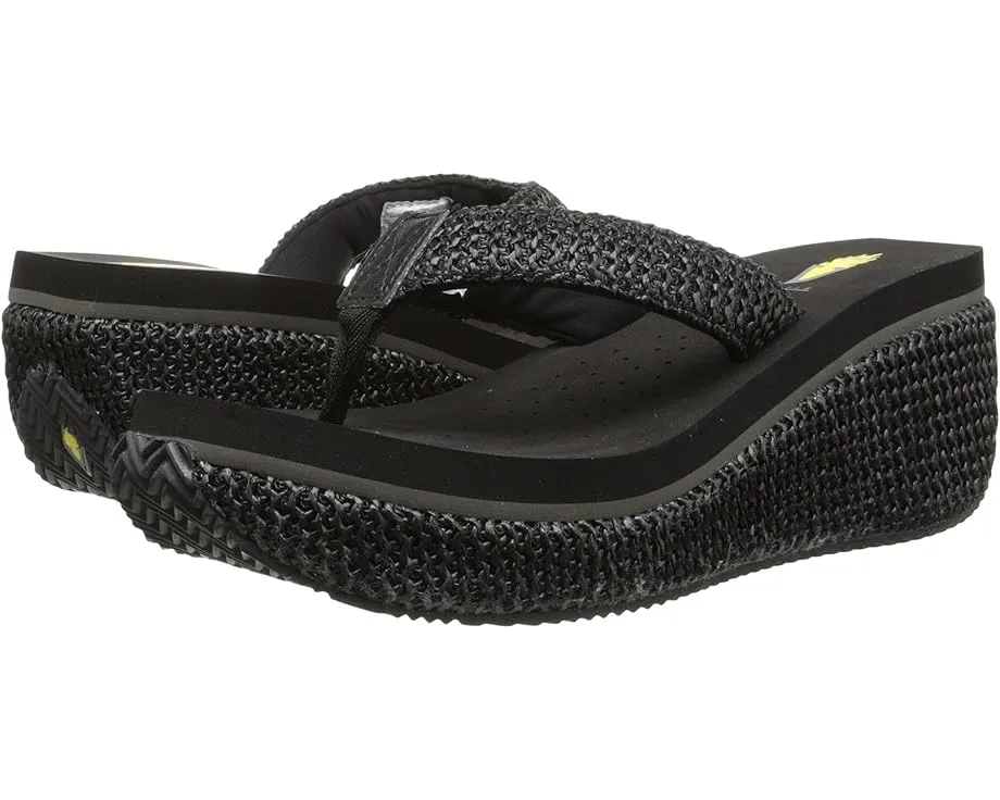 Сандалии VOLATILE Island на платформе с плетеными ремешками и текстурированной подошвой