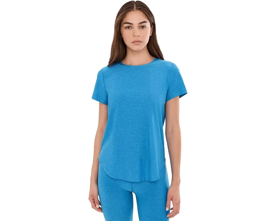 Футболка Beyond Yoga Featherweight On The Down Low Tee из влагоотводящей ткани Spacedye