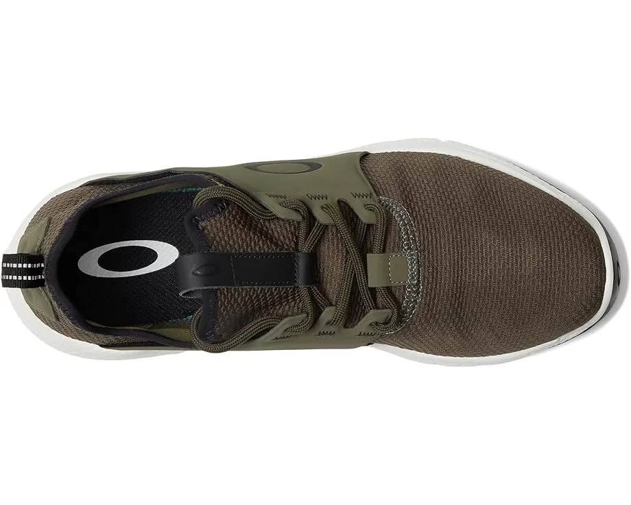 Кроссовки Oakley Dry с сетчатыми вставками и удобной стелькой CELLFIT
