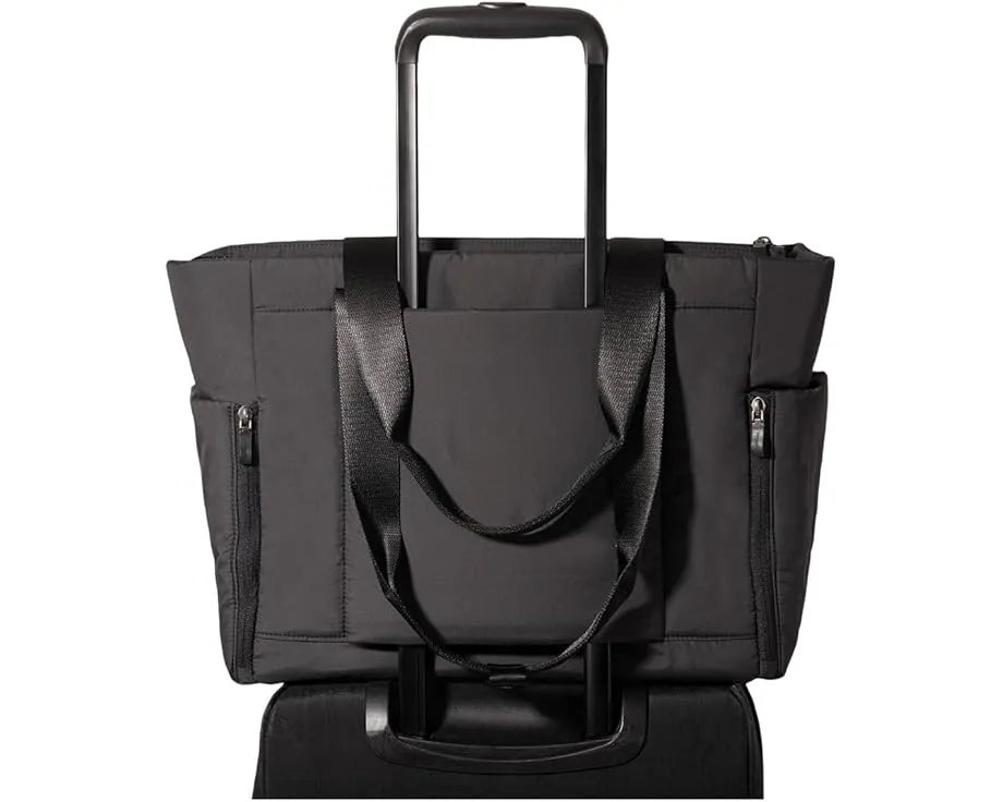 Сумка тоут Baggallini Set Wave с геометрическим узором и отделением для ноутбука