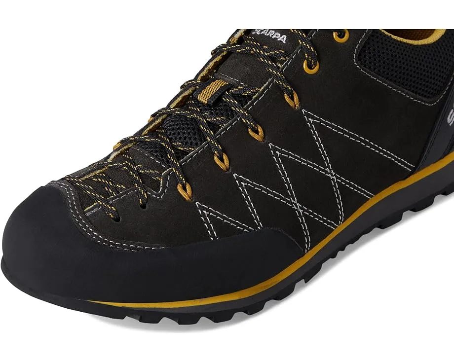 Трекинговые кроссовки Scarpa Crux из переработанных материалов