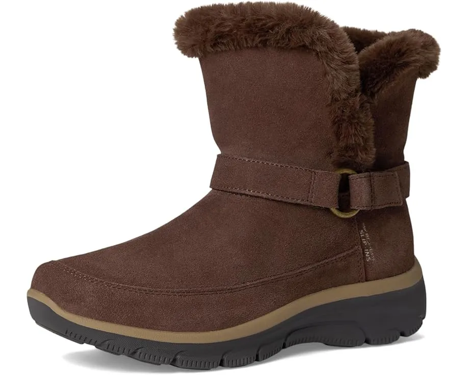 Ботинки SKECHERS Easy Going с технологией Hands Free Slip-ins на клиновидном каблуке