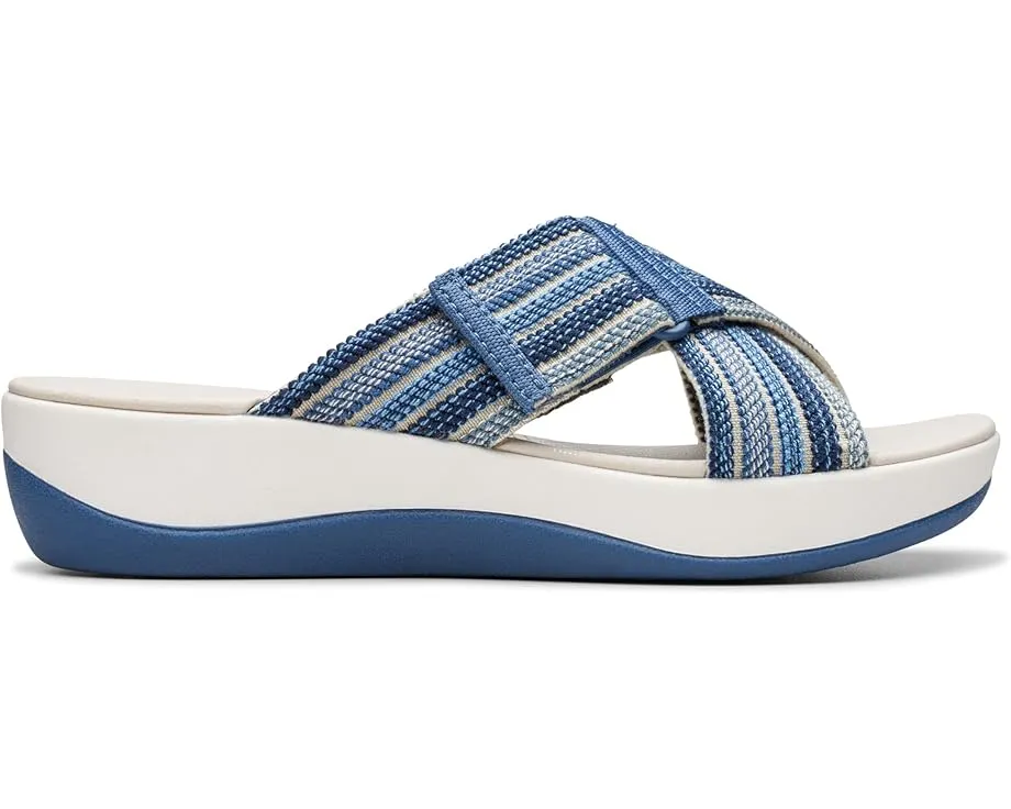Сандалии Clarks Arla Wave на платформе с пеной Cushion Soft