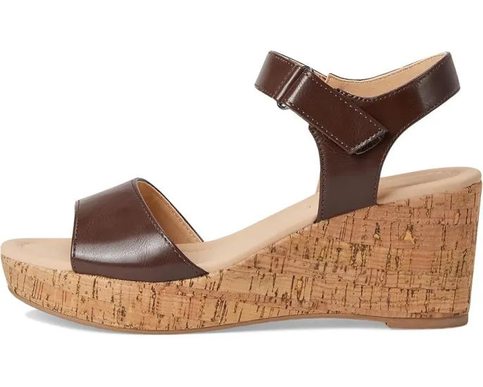 Сандалии Ranae на танкетке из пробки с регулируемой липучкой