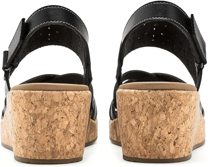 Сандалии SKECHERS Arch Fit Beverlee 2.0 Natural Era с лазерной резкой и веганскими материалами