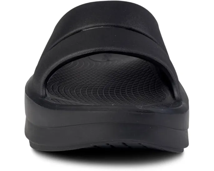 Сланцы OOFOS OOmega OOahh Slide с технологией OOfoam