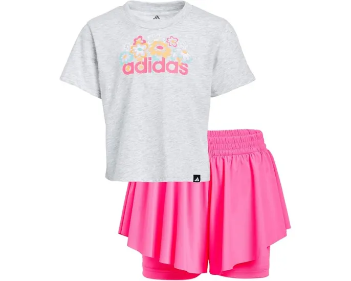 Детский комплект adidas Kids: футболка и струящиеся короткие шорты