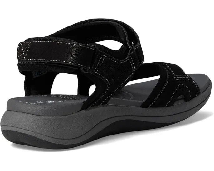 Сандалии Mira Bay на платформе с застежкой на липучке от Clarks