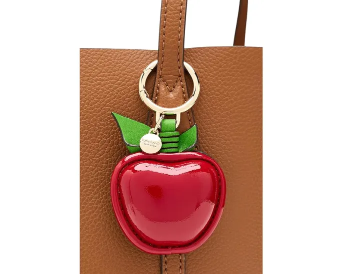 Брелок для сумки Charmed Patent Leather Big Apple из глянцевой кожи от Kate Spade New York