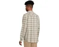 Сорочка TravisMathew Cloud Flannel Plaid в клетку с длинными рукавами и накладными карманами