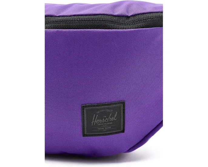 Поясная сумка Herschel Supply Co. Kaine из переработанного полиэстера с регулируемым ремнем