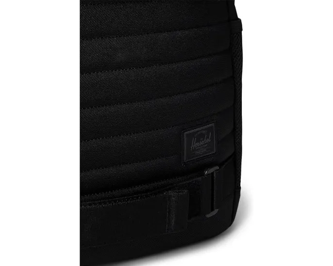 Скейт-рюкзак Herschel Supply Co. Fleet с креплением для доски