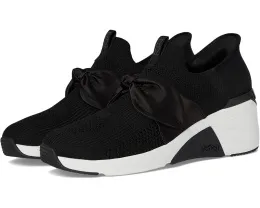Безшнуровочные слипоны A Wedge Enzie с вставкой под пятку и стелькой Memory Foam