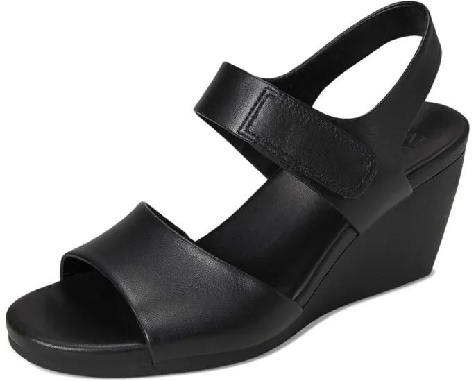 Босоножки Naturalizer Imani на платформе с танкеткой